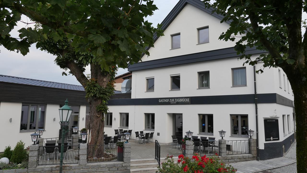 Gasthof Schiefer Zur Zugbrücke Kreuzen  Exterior foto